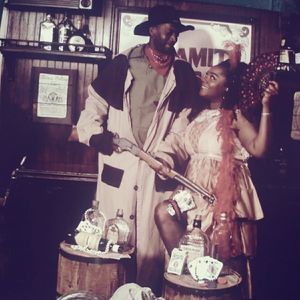 Meet your Posher, Chuck